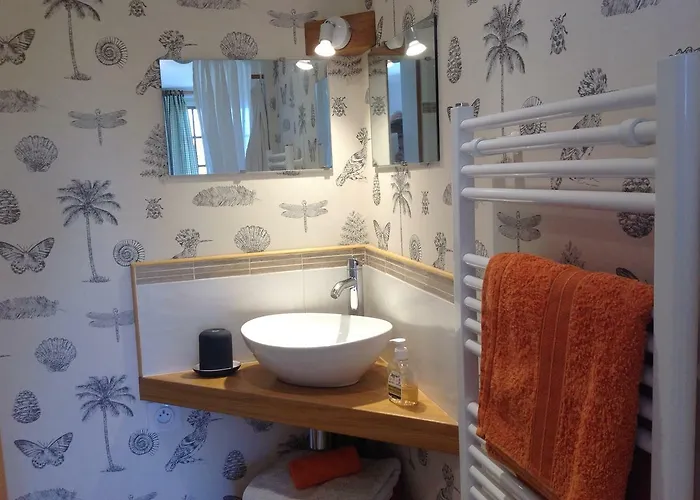 לינה וארוחת בוקר L'orchard 3*