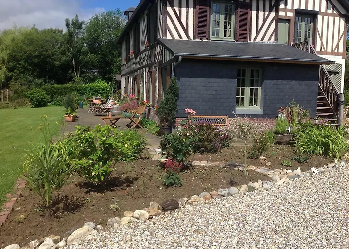 לינה וארוחת בוקר L'orchard 3*